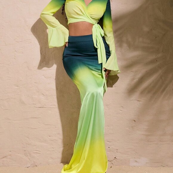 Green Sexy Women's Summer Beach Vacation Gradient Color Slit Maxi Skirt - Picture 4 of 8